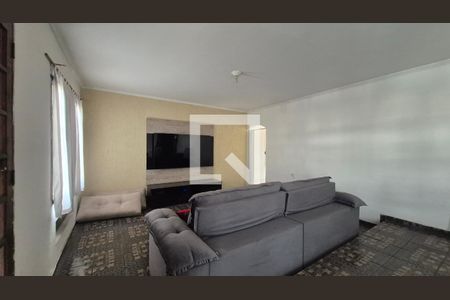Sala de casa para alugar com 3 quartos, 400m² em Utinga, Santo André