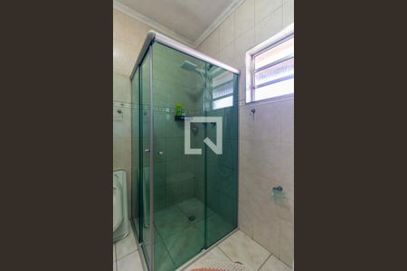 Banheiro de casa à venda com 4 quartos, 250m² em Cidade Continental, São Paulo