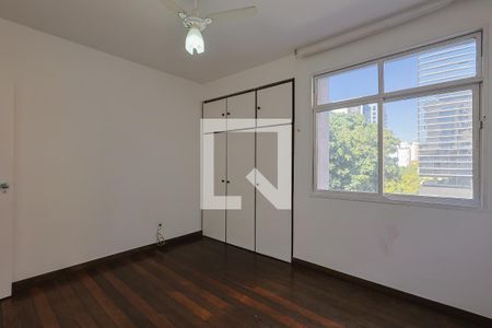 Quarto 1 de apartamento para alugar com 5 quartos, 250m² em Funcionários, Belo Horizonte