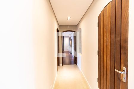 Corredor de casa à venda com 4 quartos, 648m² em Tristeza, Porto Alegre