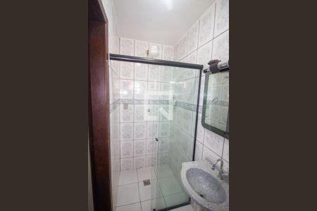 Banheiro da Suíte 1 de casa para alugar com 1 quarto, 80m² em Colorado, Contagem