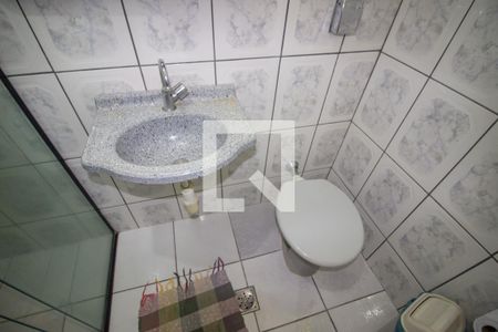 Banheiro da Suíte 1 de casa para alugar com 1 quarto, 80m² em Colorado, Contagem