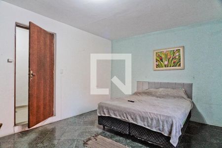 Quarto 1 de casa para alugar com 4 quartos, 243m² em Vila Zat, São Paulo