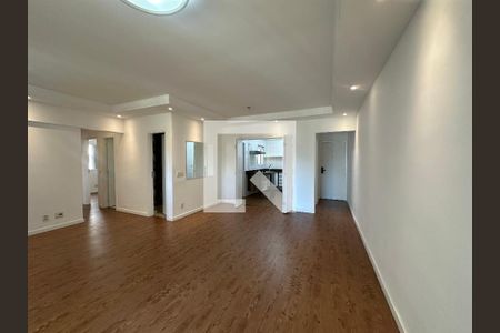Sala de apartamento à venda com 3 quartos, 105m² em Jardim Tupanci, Barueri