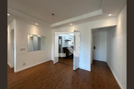 Sala de apartamento à venda com 3 quartos, 105m² em Jardim Tupanci, Barueri