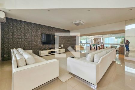 Sala de casa de condomínio para alugar com 5 quartos, 1000m² em Jardim Acapulco, Guarujá