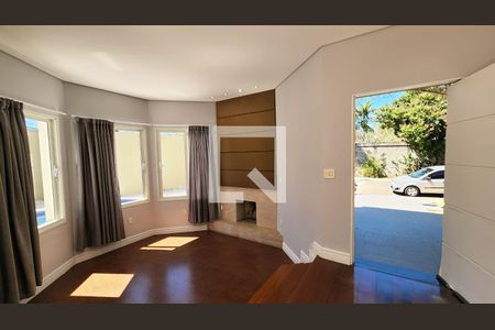 Sala de casa para alugar com 4 quartos, 490m² em Jardim das Samambaias, Jundiaí