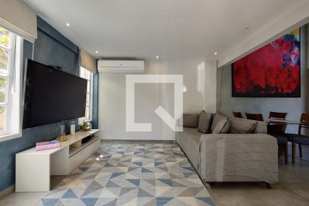 Sala de casa para alugar com 3 quartos, 500m² em Jacarepaguá, Rio de Janeiro