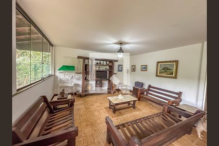 Sala de casa à venda com 4 quartos, 450m² em Cosme Velho, Rio de Janeiro