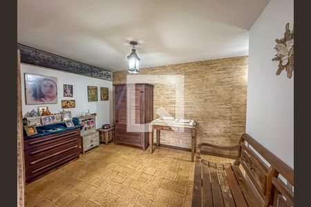 Sala de casa à venda com 4 quartos, 450m² em Cosme Velho, Rio de Janeiro