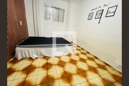 Quarto 1 de casa para alugar com 2 quartos, 120m² em Jardim Nelly, São Paulo