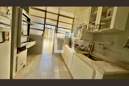 Apartamento para alugar com 4 quartos, 220m² em Gutierrez, Belo Horizonte