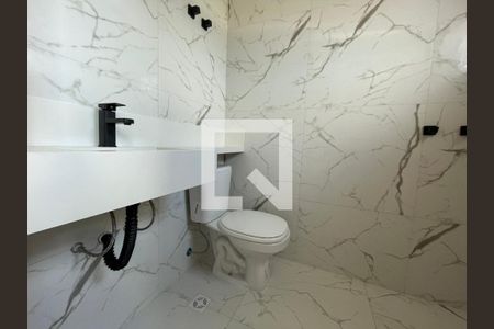 Banheiro quarto 1 de casa à venda com 2 quartos, 134m² em Vila Prado, São Paulo