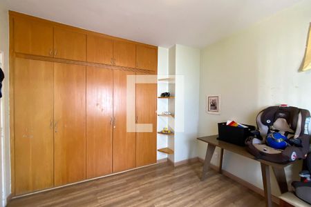 Quarto 1 de casa para alugar com 4 quartos, 537m² em Minas Brasil, Belo Horizonte