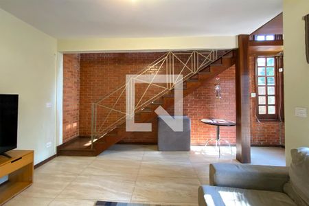 Sala de casa para alugar com 4 quartos, 537m² em Minas Brasil, Belo Horizonte