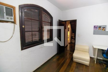 Quarto de casa de condomínio para alugar com 4 quartos, 700m² em Pendotiba, Niterói