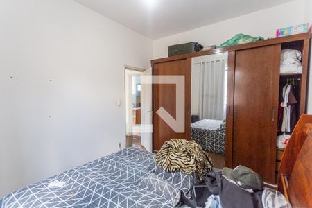 Quarto 1 de casa à venda com 3 quartos, 300m² em Esplanada, Belo Horizonte
