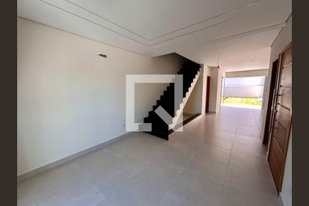 Sala de casa à venda com 4 quartos, 135m² em Vila Augusta, Guarulhos