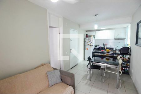 Sala de apartamento à venda com 3 quartos, 57m² em Benfica, Rio de Janeiro