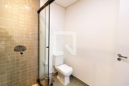 Banheiro de kitnet/studio para alugar com 1 quarto, 26m² em Centro Histórico, Porto Alegre