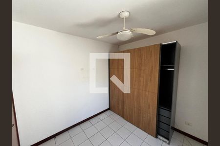 Quarto de casa à venda com 3 quartos, 240m² em Vila Ester (zona Norte), São Paulo