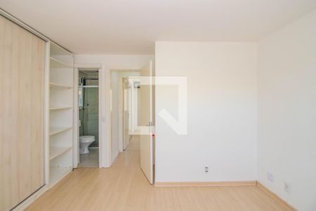 Suíte 1 de casa de condomínio à venda com 2 quartos, 103m² em Humaitá, Porto Alegre