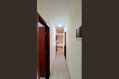 Corredor de casa à venda com 4 quartos, 352m² em Jardim Okita, Campinas
