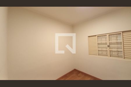 Quarto 2 de casa à venda com 4 quartos, 352m² em Jardim Okita, Campinas