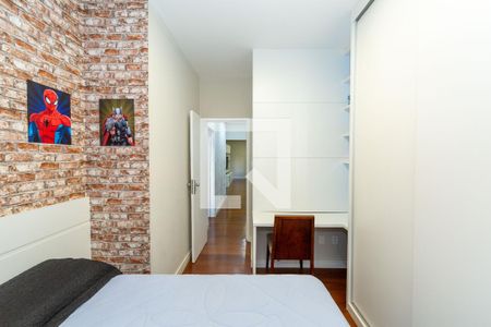 Quarto de apartamento para alugar com 3 quartos, 100m² em Buritis, Belo Horizonte