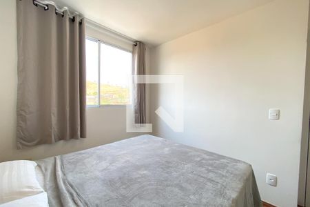 Quarto 1 de apartamento para alugar com 2 quartos, 49m² em Novo Horizonte , Belo Horizonte