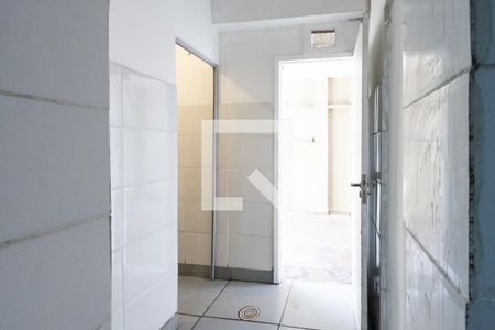 Casa para alugar com 2 quartos, 180m² em Fundos, São Paulo