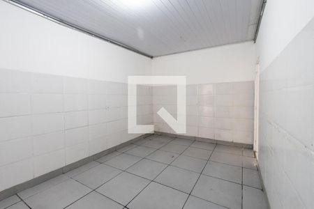 Casa para alugar com 2 quartos, 180m² em Fundos, São Paulo