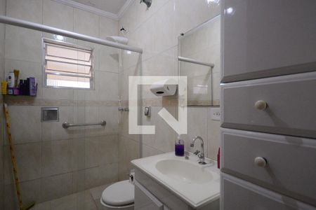 Banheiro de casa à venda com 9 quartos, 400m² em Vila Arapua, São Paulo