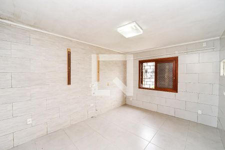 Sala de casa para alugar com 4 quartos, 309m² em Santa Maria Goretti, Porto Alegre