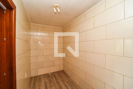 Closet Quarto 1 de casa para alugar com 4 quartos, 309m² em Santa Maria Goretti, Porto Alegre