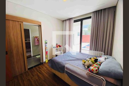 Casa à venda com 4 quartos, 302m² em Swiss Park, Campinas