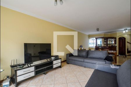 Sala de casa para alugar com 4 quartos, 401m² em Vila Cecilia Maria, Santo André