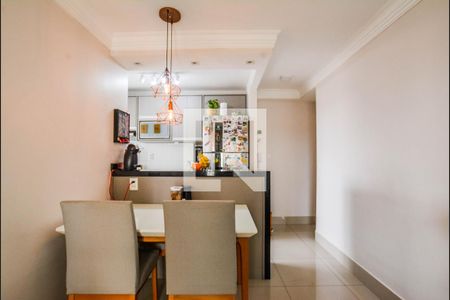 Sala de apartamento à venda com 2 quartos, 48m² em Parque Jaçatuba, Santo André