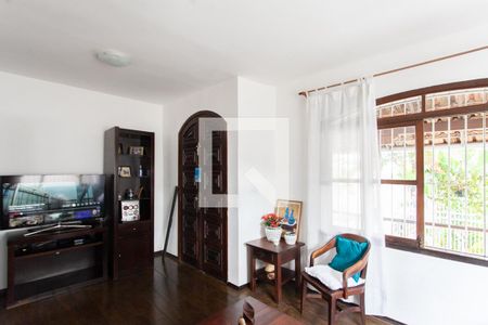 Sala de casa à venda com 3 quartos, 310m² em Itapoã, Belo Horizonte