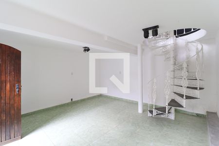 Sala 2 de casa para alugar com 4 quartos, 225m² em Vila Irmaos Arnoni, São Paulo