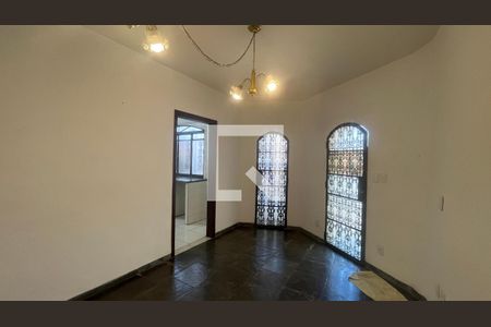 Sala de casa à venda com 4 quartos, 296m² em Vila Rossi Borghi E Siqueira, Campinas