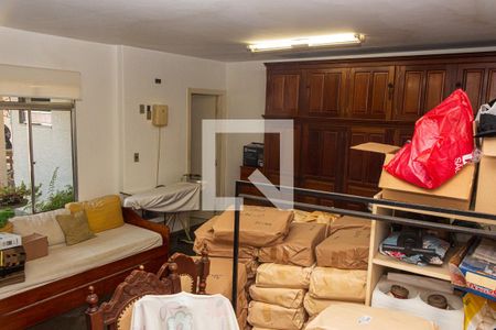 Sala 3 de casa à venda com 6 quartos, 257m² em Vila Sofia, São Paulo