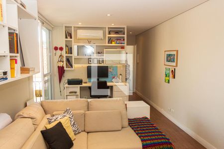 Sala 1 de casa à venda com 6 quartos, 257m² em Vila Sofia, São Paulo