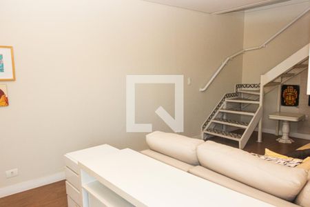 Sala 1 de casa à venda com 6 quartos, 257m² em Vila Sofia, São Paulo
