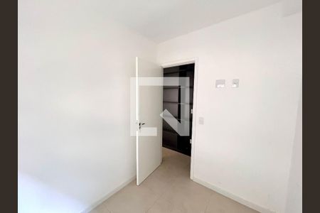 Quarto 1 de apartamento à venda com 2 quartos, 47m² em Vila Itapegica, Guarulhos