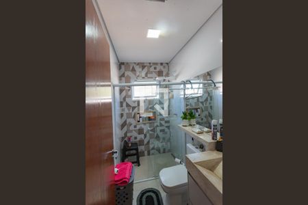 Banheiro da Suíte 1 de casa à venda com 2 quartos, 489m² em Parque Via Norte, Campinas