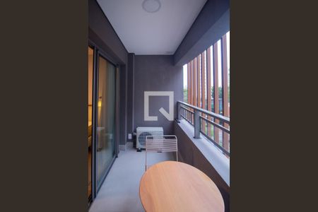 Varanda de kitnet/studio para alugar com 1 quarto, 27m² em Campo Belo, São Paulo