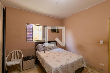 Quarto 1 de casa para alugar com 3 quartos, 78m² em Vila Marilena, São Paulo