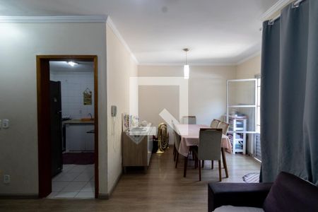 Sala de casa de condomínio à venda com 2 quartos, 64m² em Vila Jacuí, São Paulo