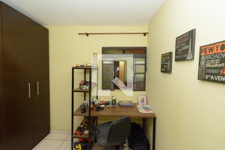 Quarto 2 de casa à venda com 3 quartos, 213m² em Conjunto Agua Branca, Contagem